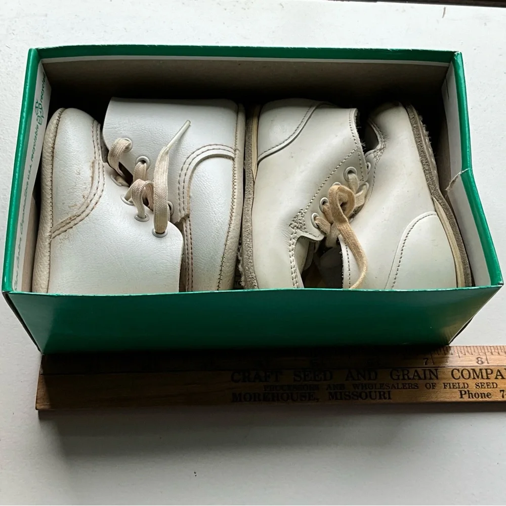 Vintage 1990s Lot of 2 Baby/Walking Shoes Stride Rite Wee Kids Size 2 1/2 C